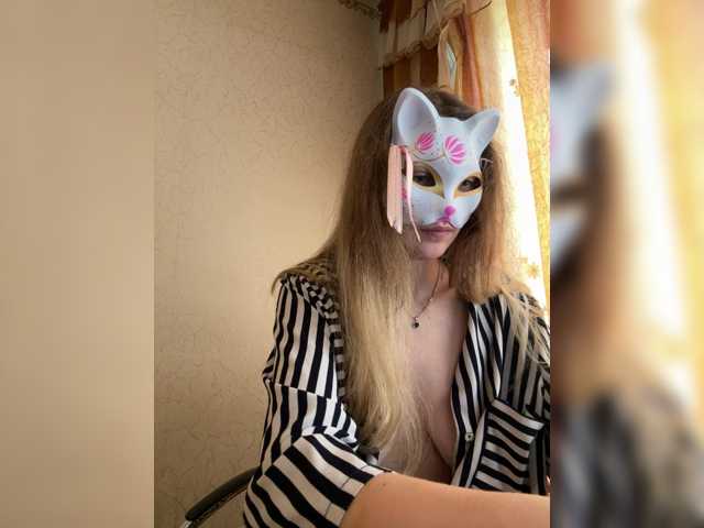 Lapo4ka-1a live cam on BongaCams