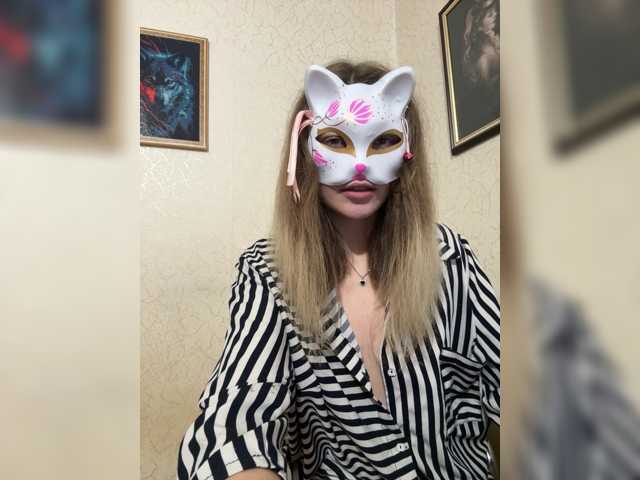 Lapo4ka-1a live cam on BongaCams