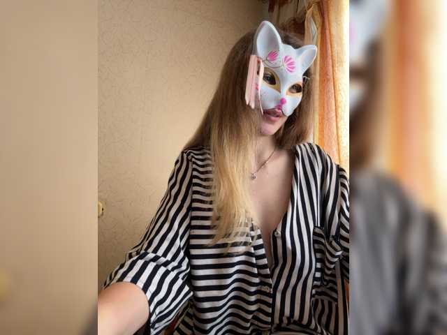 Lapo4ka-1a live cam on BongaCams