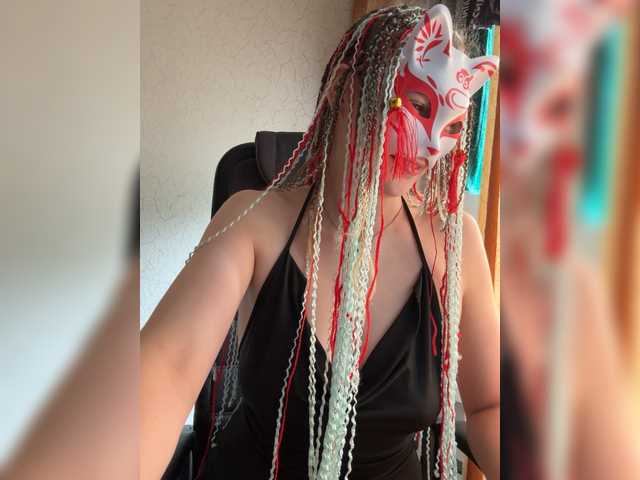 Lapo4ka-1a live cam on BongaCams