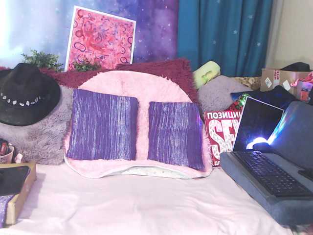 Mila003 live cam on BongaCams