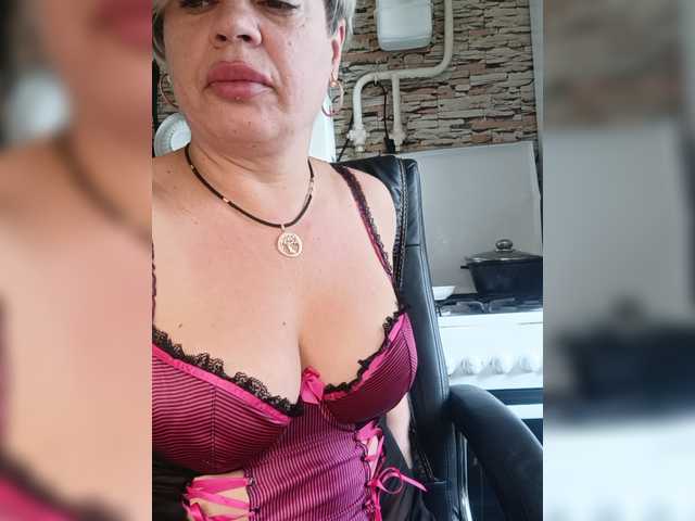 murr-kitty live cam on BongaCams
