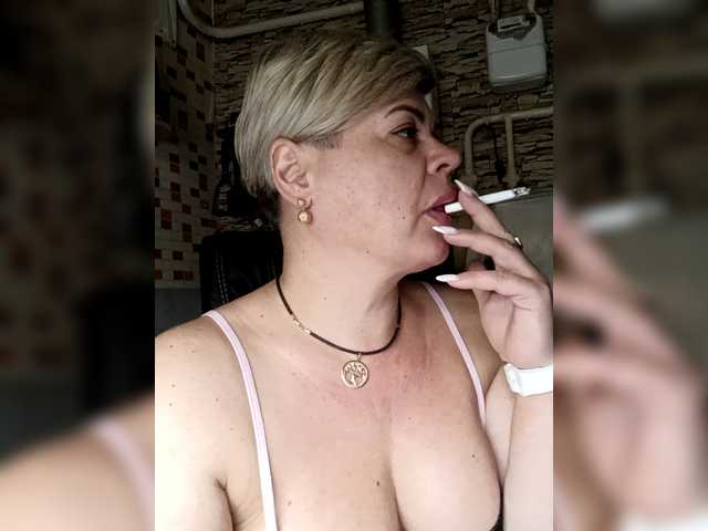 murr-kitty's BongaCams show and profile