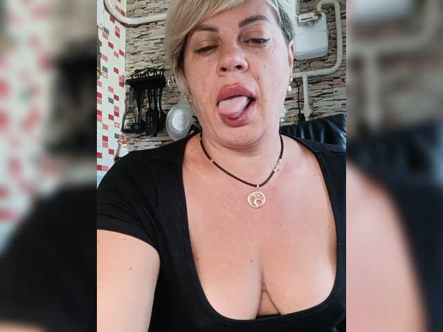 murr-kitty live cam on BongaCams
