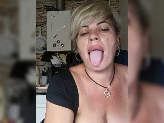 murr-kitty, en directo ahora en BongaCams