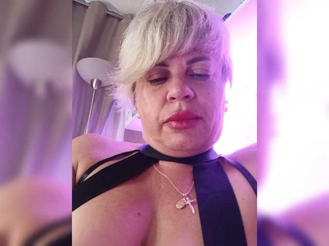 murr-kitty live cam on BongaCams