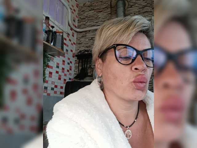murr-kitty, live now on BongaCams