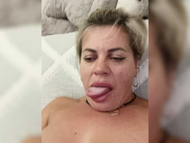 murr-kitty live cam on BongaCams