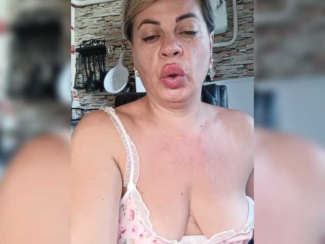 murr-kitty live cam on BongaCams