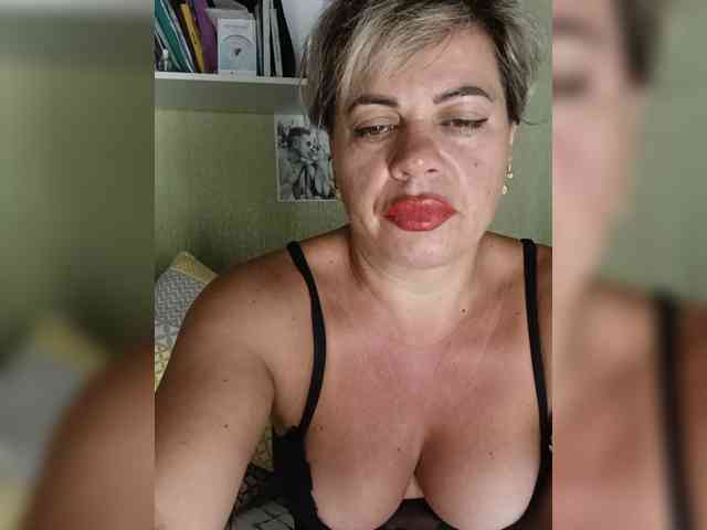 murr-kitty Live Webcam on BongaCams