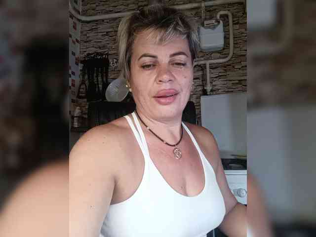 murr-kitty Live Webcam on BongaCams