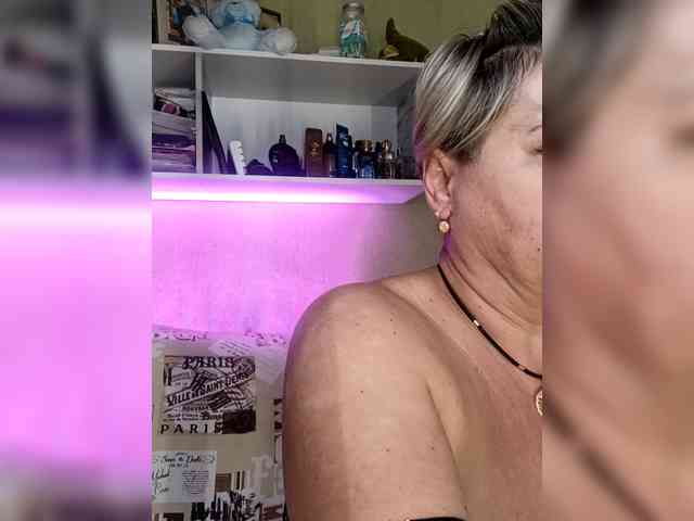 murr-kitty Live Webcam on BongaCams