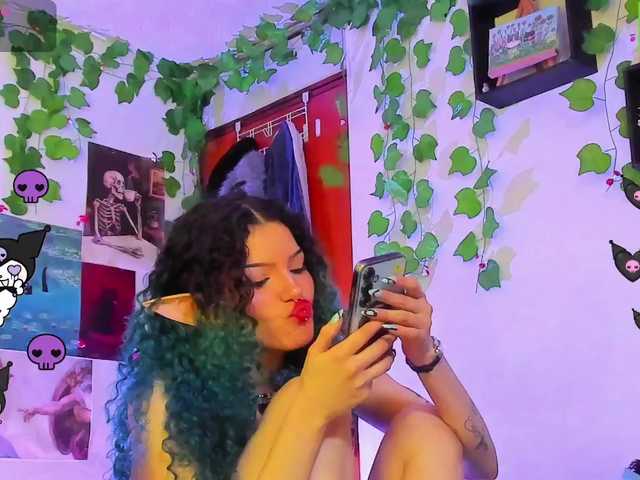 Bluedarkelf888 live cam on BongaCams