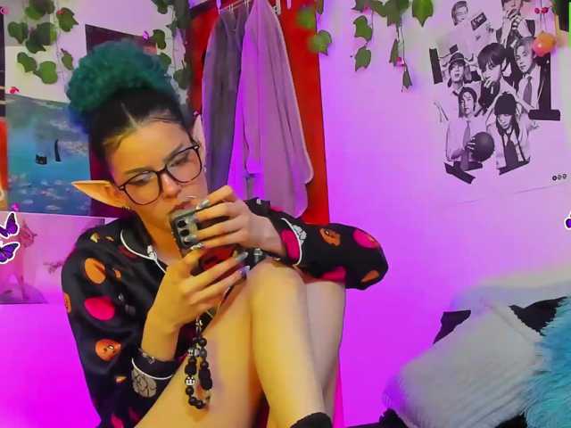 Bluedarkelf888, live now on BongaCams