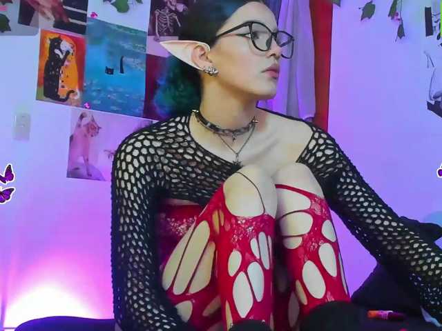 Bluedarkelf888 live cam on BongaCams