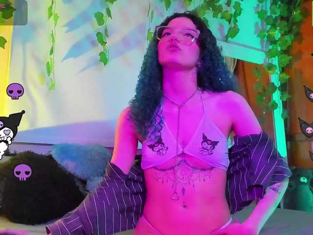 Bluedarkelf888 live cam on BongaCams