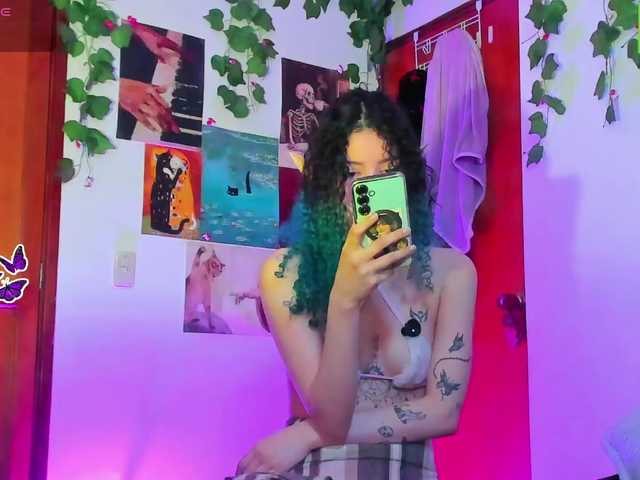 Bluedarkelf888 live cam on BongaCams