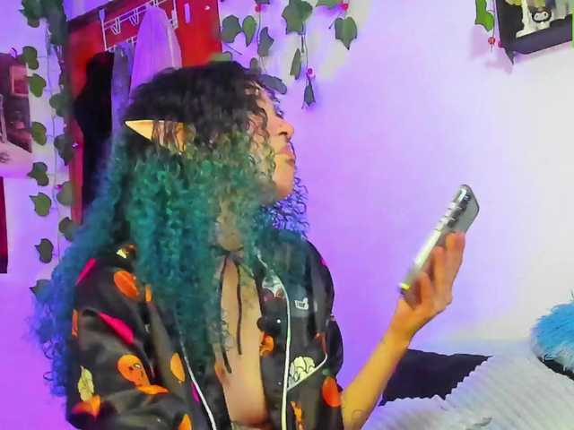Bluedarkelf888 live cam on BongaCams