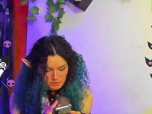 Bluedarkelf888 live cam on UnifiedCams