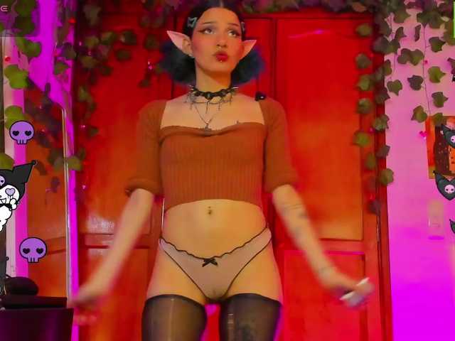 Bluedarkelf888 live cam on BongaCams