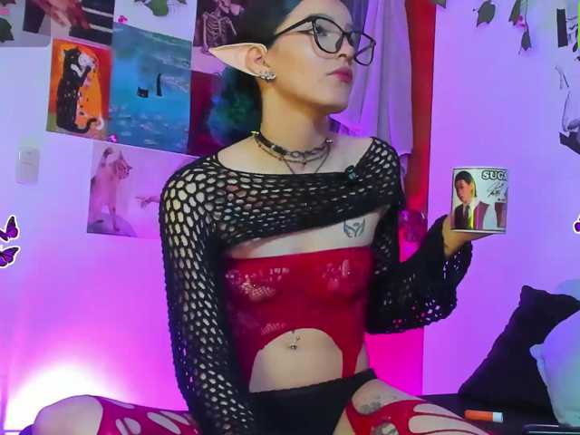 Bluedarkelf888, en vivo ahora en BongaCams