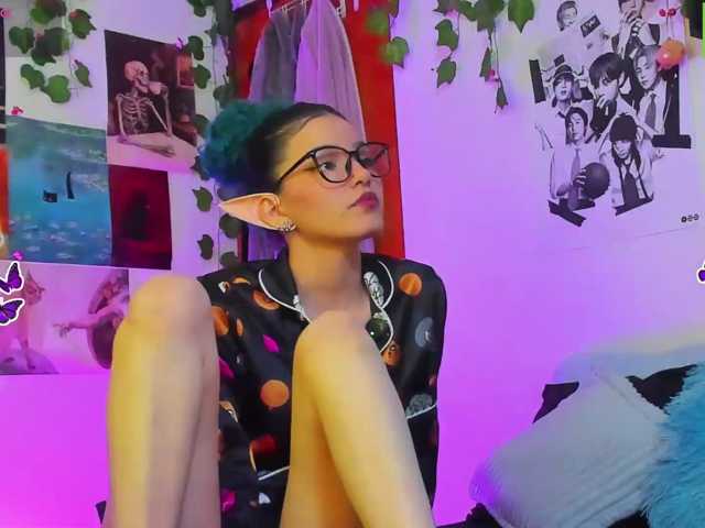 Bluedarkelf888, en directo ahora en BongaCams