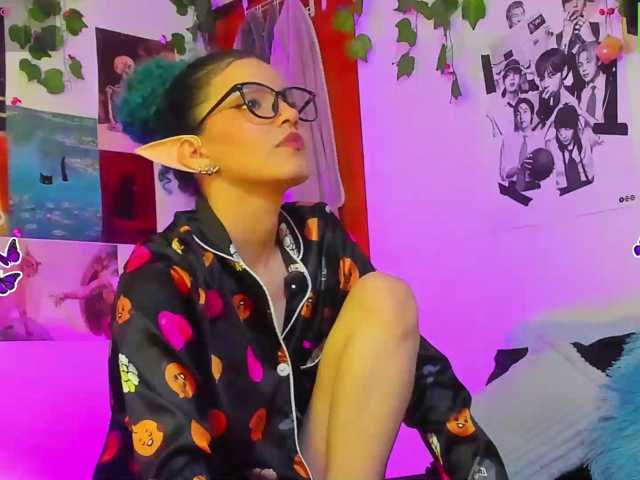 Bluedarkelf888, en directo ahora en BongaCams
