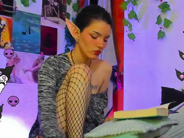 Bluedarkelf888 live cam on BongaCams