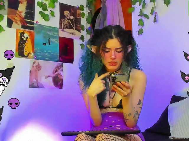 Bluedarkelf888 live cam on BongaCams