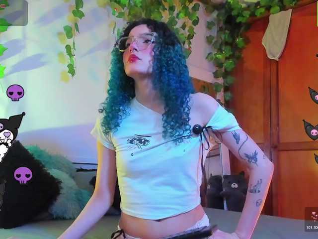 Bluedarkelf888 live cam on BongaCams