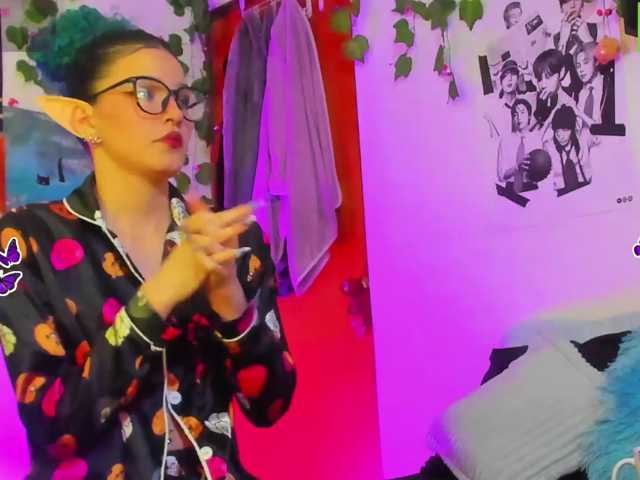 Bluedarkelf888, en directo ahora en BongaCams