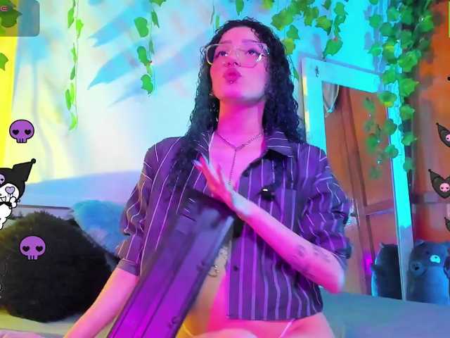 Bluedarkelf888 live cam on BongaCams