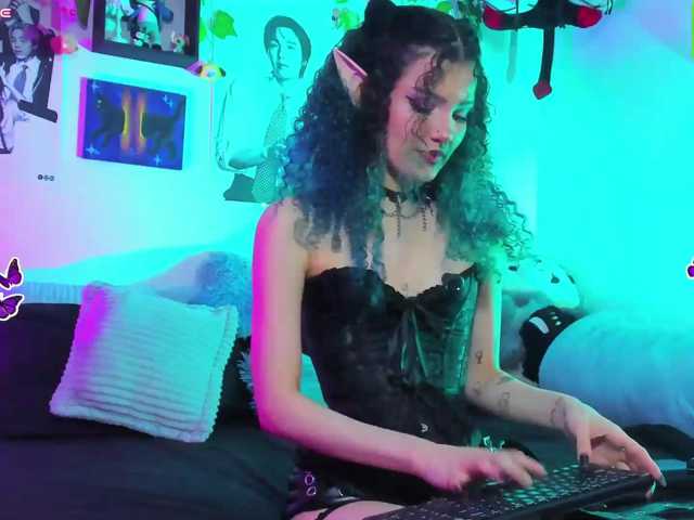 Bluedarkelf888 live cam preview