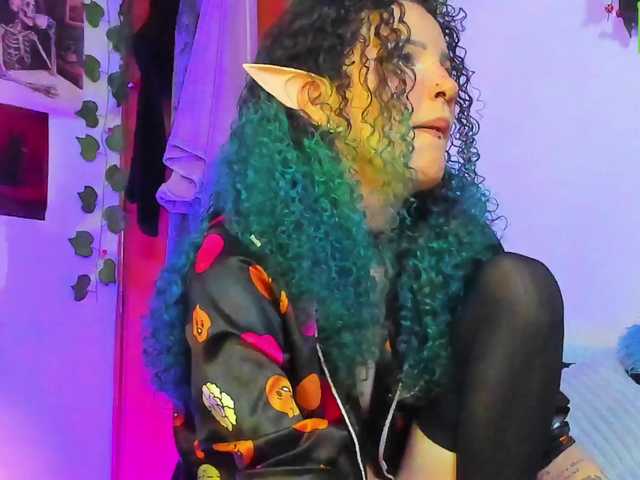 Bluedarkelf888 live cam on BongaCams