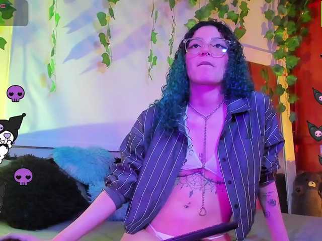 Bluedarkelf888 live cam on BongaCams