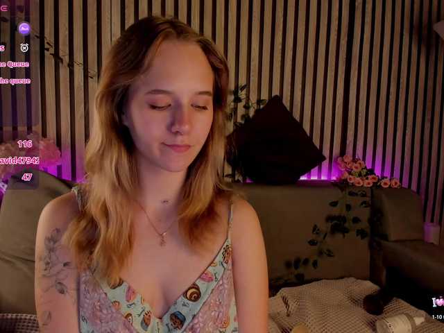 Casey-Sweeet live cam on BongaCams