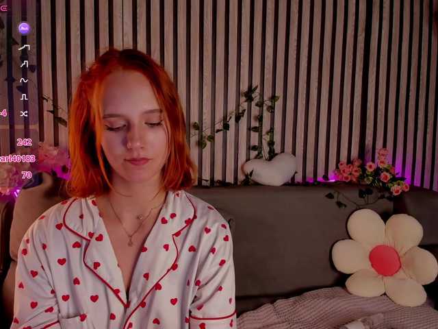 Casey-Sweeet live cam on BongaCams