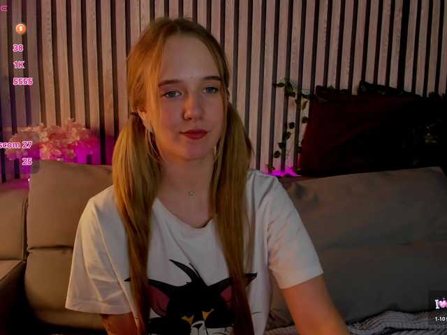 Casey-Sweeet's BongaCams show and profile