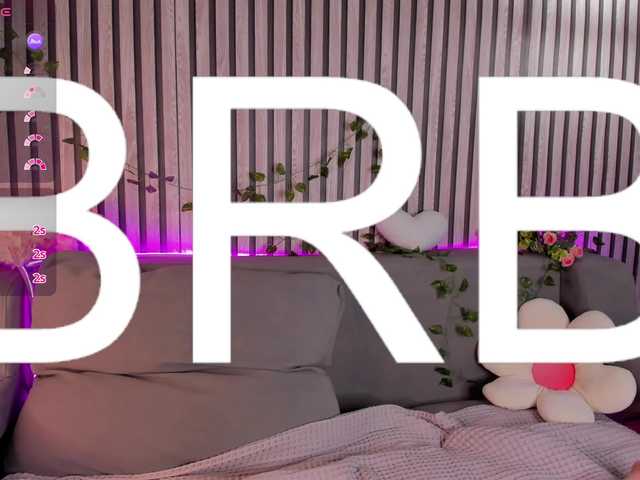 Casey-Sweeet live cam on BongaCams