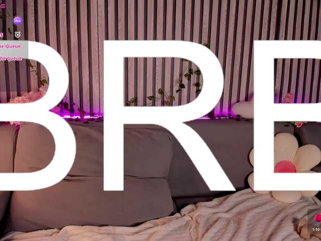 Casey-Sweeet live cam on BongaCams