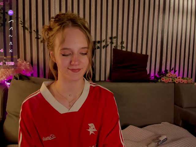 Casey-Sweeet live cam on BongaCams