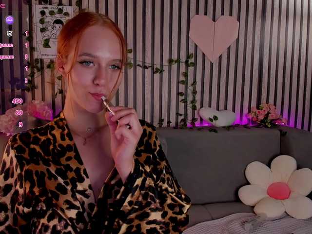 Casey-Sweeet live cam on BongaCams