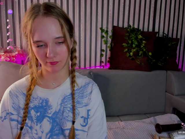 Casey-Sweeet's BongaCams show and profile