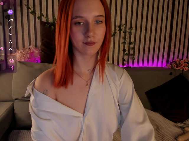 Casey-Sweeet live cam on BongaCams