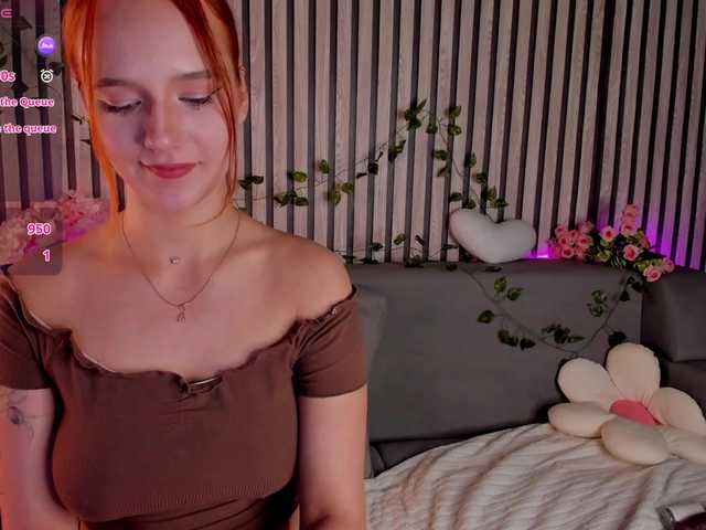Casey-Sweeet live cam on BongaCams