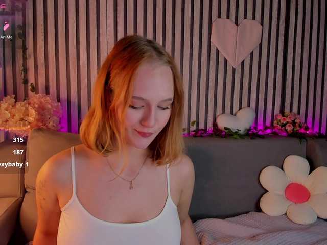Casey-Sweeet live cam on BongaCams
