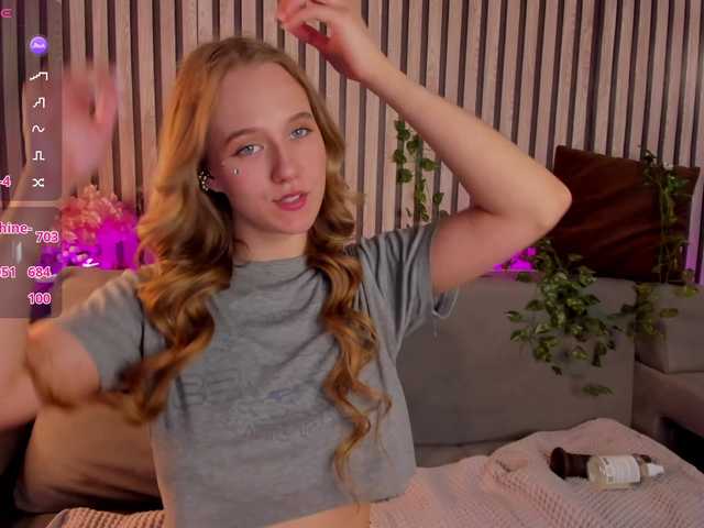 Casey-Sweeet's BongaCams show and profile