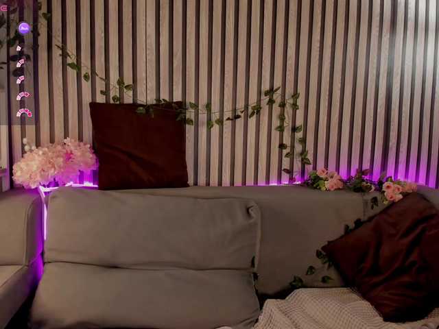 Casey-Sweeet live cam on BongaCams