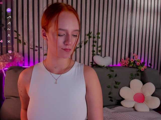 Casey-Sweeet live cam on BongaCams
