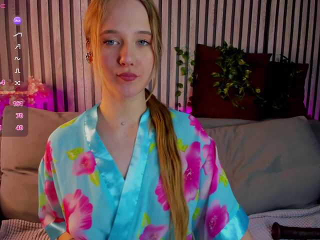 Casey-Sweeet's BongaCams show and profile